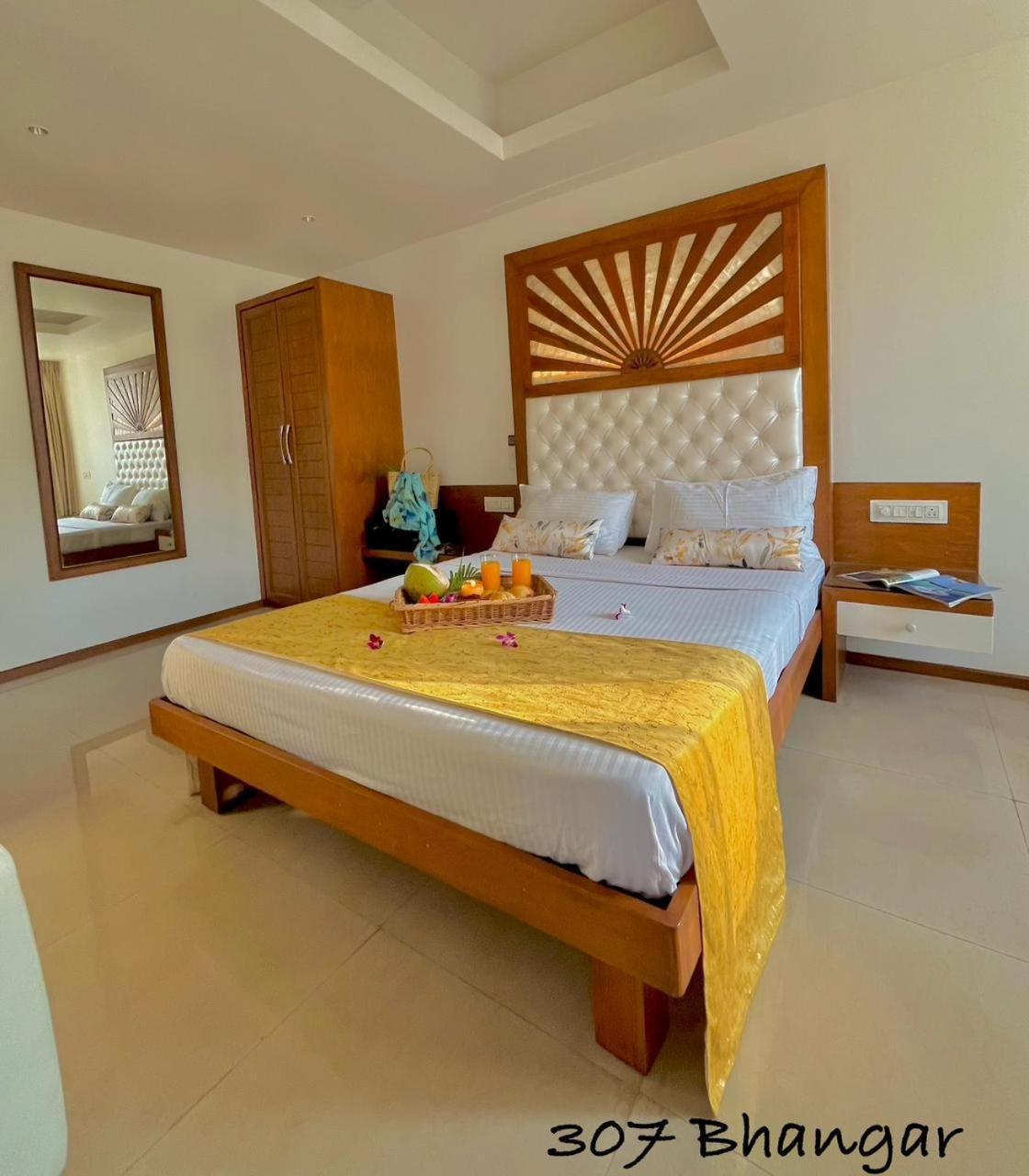 Beach Paradise Miramar Goa Panaji Exterior foto